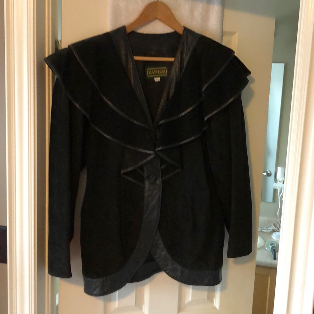Ladies suede retro jacket